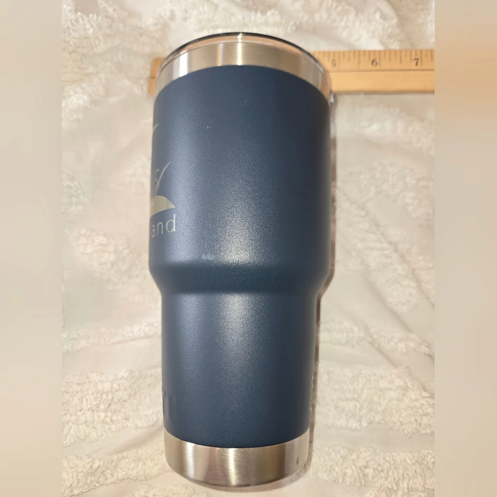 YETI Dark Blue Tumbler with Silver Design Amelia Island Heron NWT - Picture 7 of 13